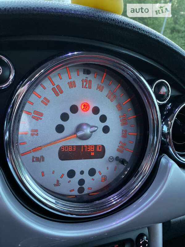 Хэтчбек MINI Hatch 2005 в Одессе