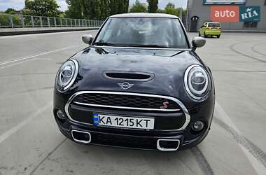 Хетчбек MINI Hatch 2019 в Києві