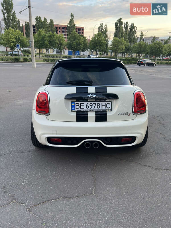Хетчбек MINI Hatch 2015 в Миколаєві