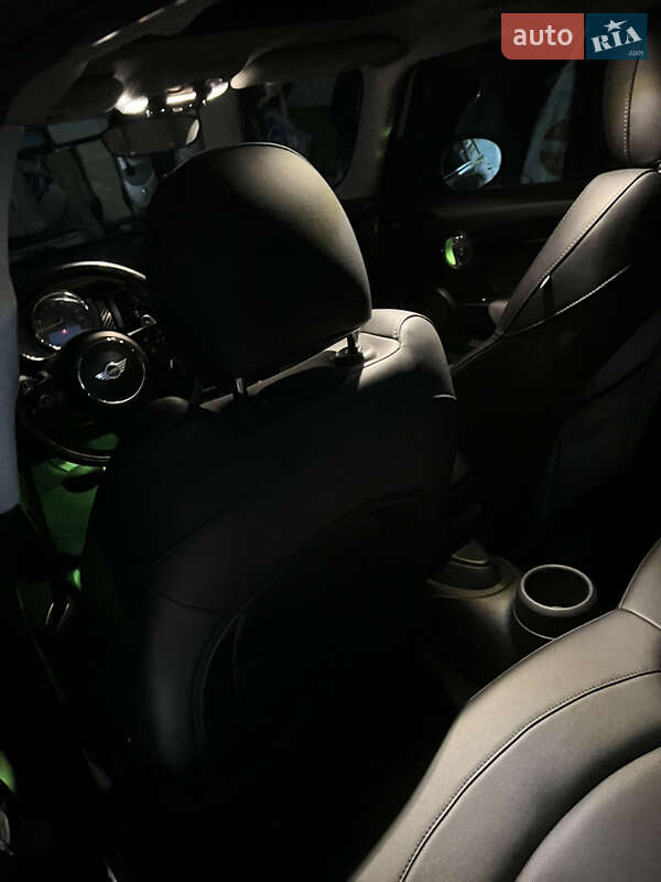 Хетчбек MINI Hatch 2015 в Миколаєві