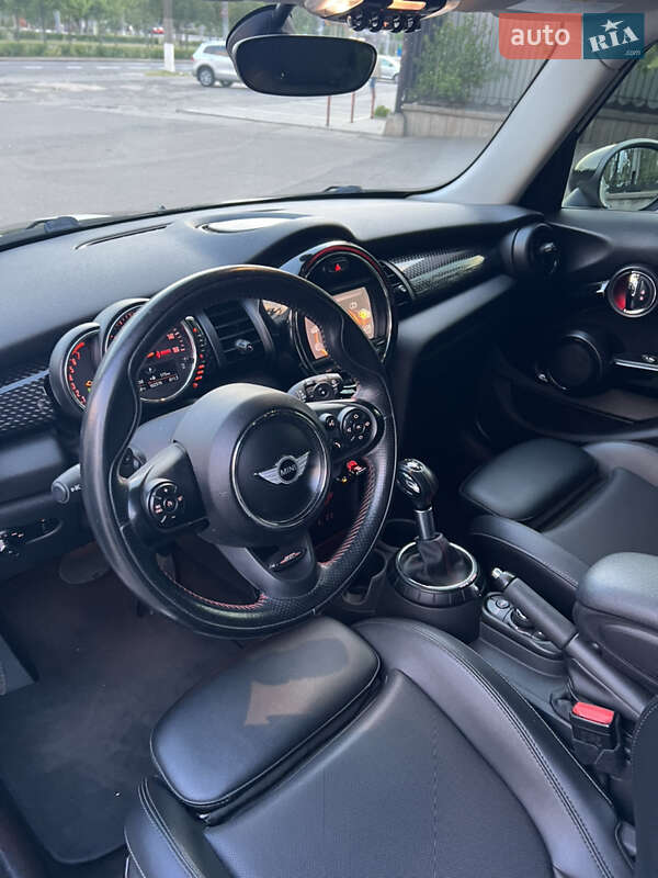 Хетчбек MINI Hatch 2015 в Миколаєві
