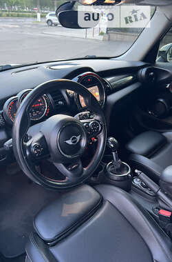 Хэтчбек MINI Hatch 2015 в Николаеве