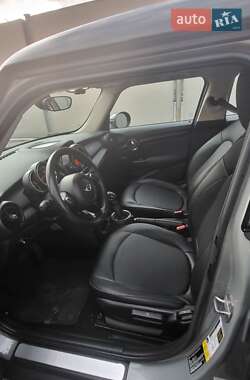 Хэтчбек MINI Hatch 2015 в Киеве