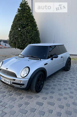 Хэтчбек MINI Hatch 2004 в Ивано-Франковске