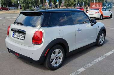 Хетчбек MINI Hatch 2015 в Києві