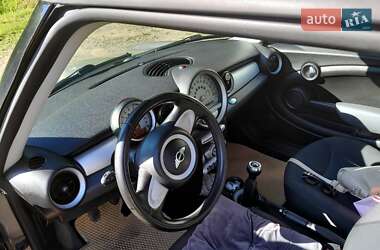 Хетчбек MINI Hatch 2008 в Чернівцях