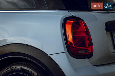 Хетчбек MINI Hatch 2021 в Києві