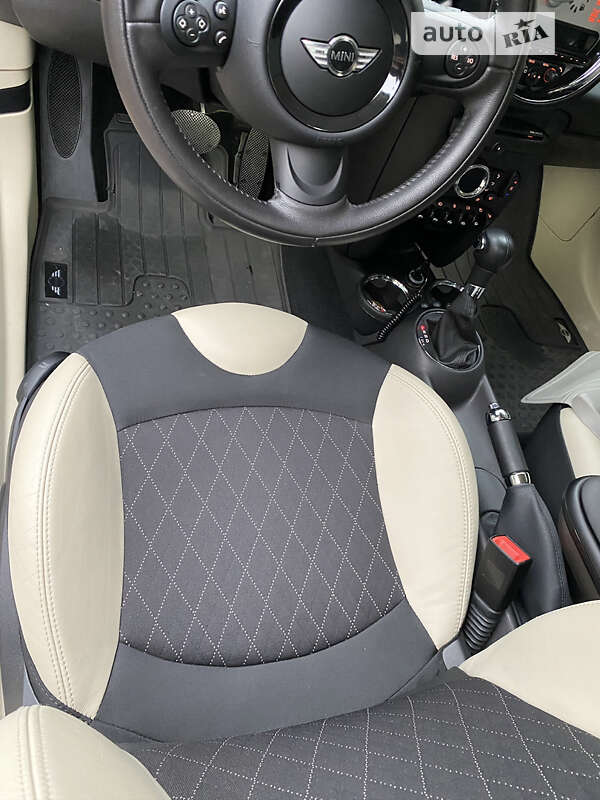 Хетчбек MINI Hatch 2012 в Києві
