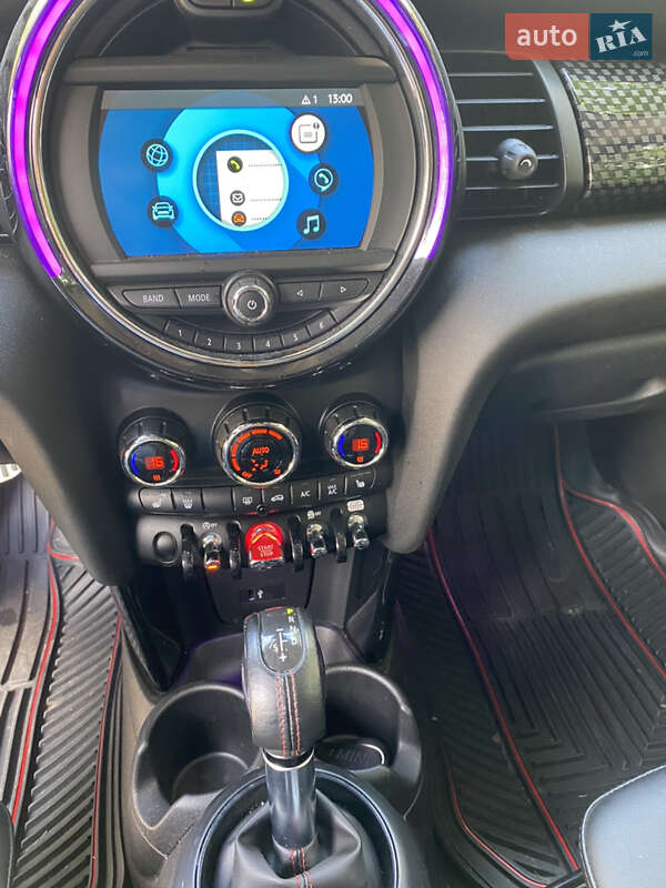 Хетчбек MINI Hatch 2018 в Києві