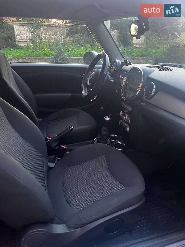 Хетчбек MINI Hatch 2007 в Львові