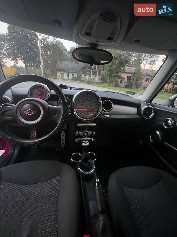 Хетчбек MINI Hatch 2007 в Львові