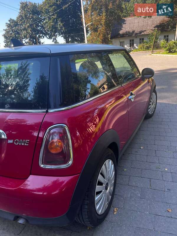 Хетчбек MINI Hatch 2007 в Львові