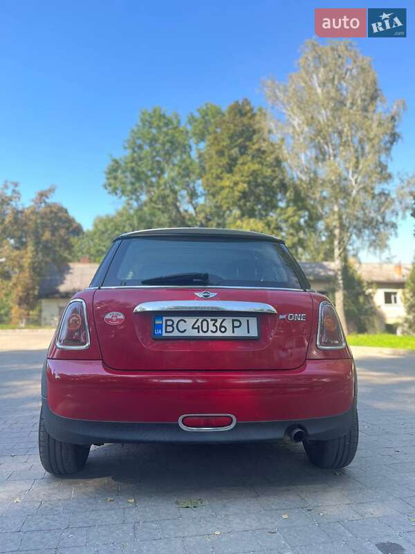 Хэтчбек MINI Hatch 2007 в Львове
