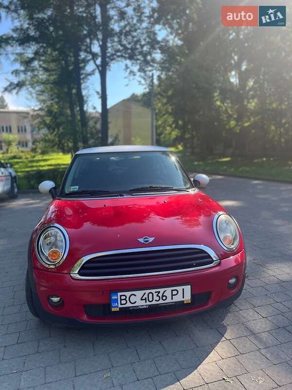 Хэтчбек MINI Hatch 2007 в Львове