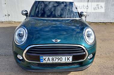 Хетчбек MINI Hatch 2018 в Києві