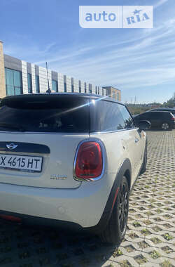 Хэтчбек MINI Hatch 2017 в Хмельницком