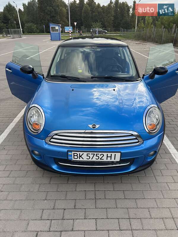 MINI Hatch 2011