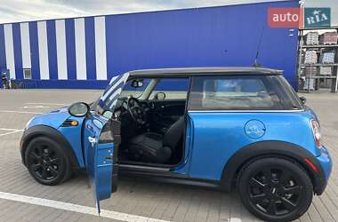 Хэтчбек MINI Hatch 2011 в Дубно