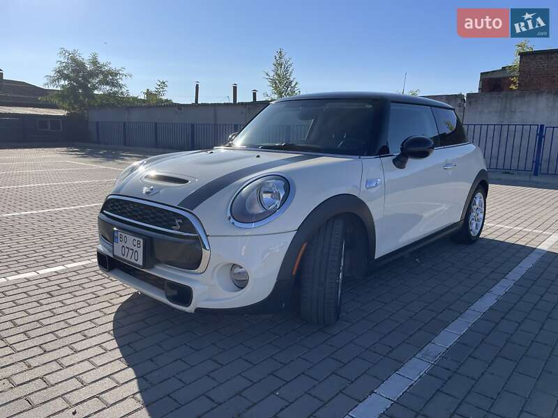 Хэтчбек MINI Hatch 2014 в Тернополе