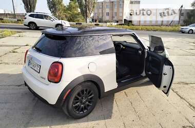 Хетчбек MINI Hatch 2014 в Одесі