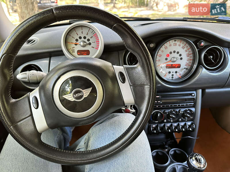 Хетчбек MINI Hatch 2004 в Миколаєві