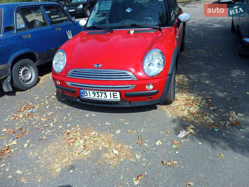 Хэтчбек MINI Hatch 2004 в Кременчуге