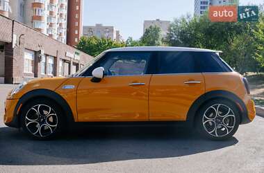 Хэтчбек MINI Hatch 2015 в 