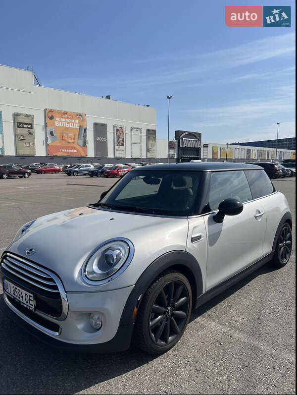 Хэтчбек MINI Hatch 2017 в Киеве