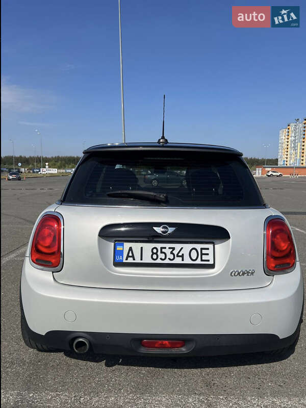 Хэтчбек MINI Hatch 2017 в Киеве