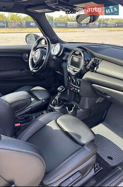 Хэтчбек MINI Hatch 2017 в Киеве фото 7 Хэтчбек MINI Hatch 2017 в Киеве