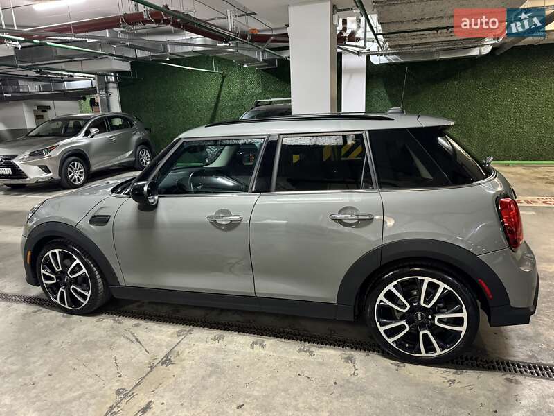 Хетчбек MINI Hatch 2021 в Києві