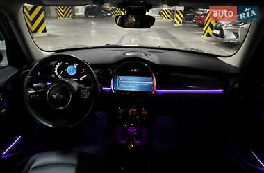 Хетчбек MINI Hatch 2021 в 