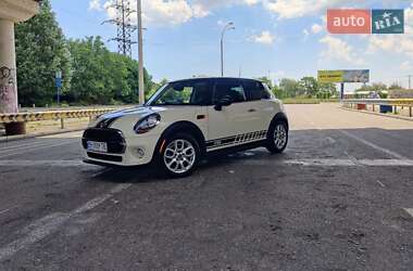 Хэтчбек MINI Hatch 2014 в 