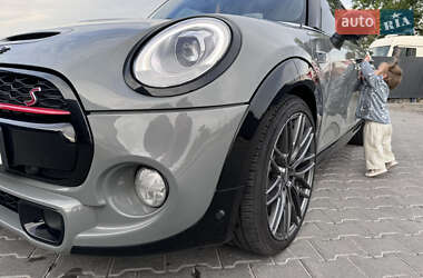 Хетчбек MINI Hatch 2016 в 