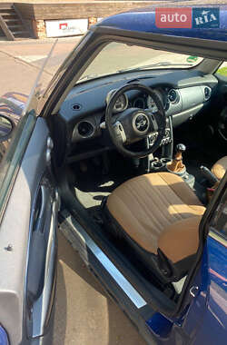 Хетчбек MINI Hatch 2002 в 