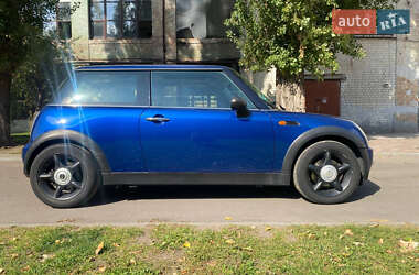 Хетчбек MINI Hatch 2002 в 