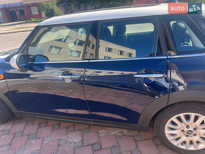 Хетчбек MINI Hatch 2015 в Звягелі