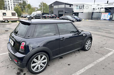 Хетчбек MINI Hatch 2007 в Пухівці