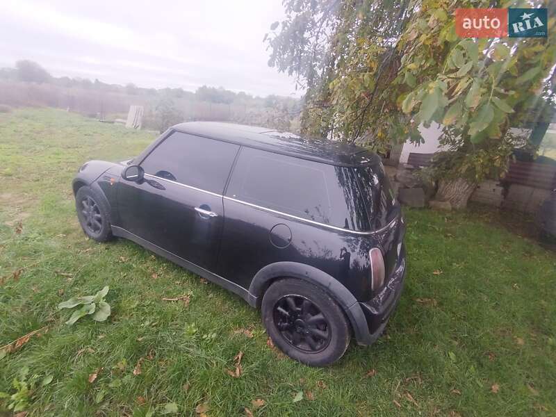 Хетчбек MINI Hatch 2002 в Києві