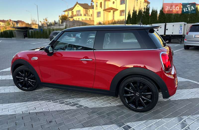 Хетчбек MINI Hatch 2019 в Рівному