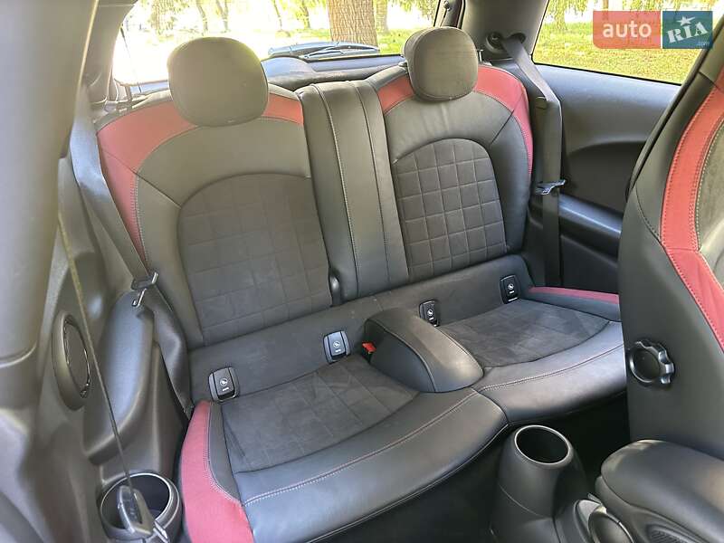 Хетчбек MINI Hatch 2019 в Рівному