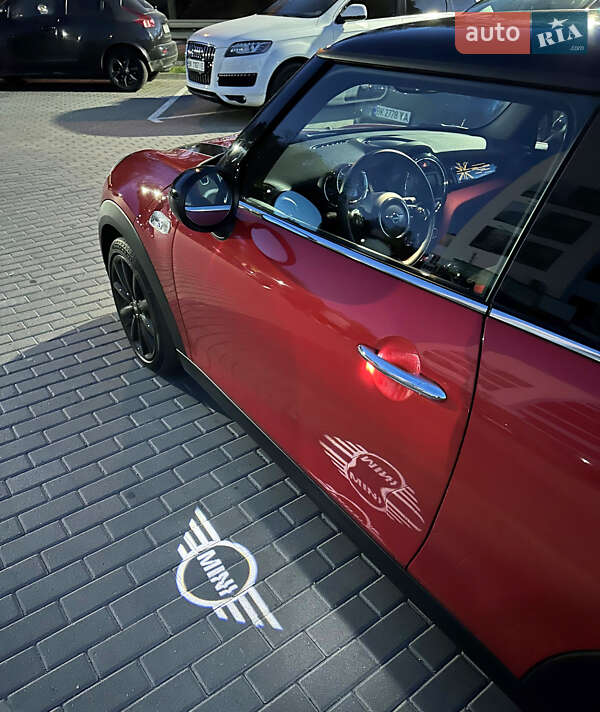 Хетчбек MINI Hatch 2019 в Рівному