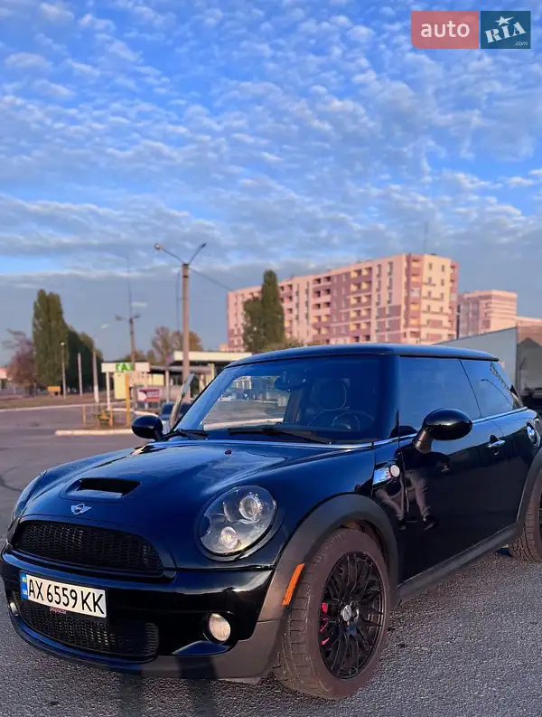 Хэтчбек MINI Hatch 2010 в 