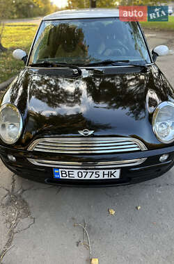 Хэтчбек MINI Hatch 2004 в 