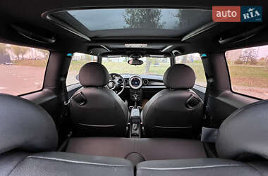 Хетчбек MINI Hatch 2013 в 