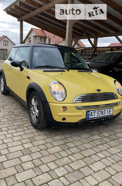 Хэтчбек MINI Hatch 2002 в Долине