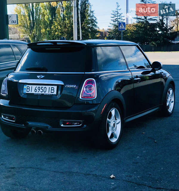 Хетчбек MINI Hatch 2012 в Полтаві