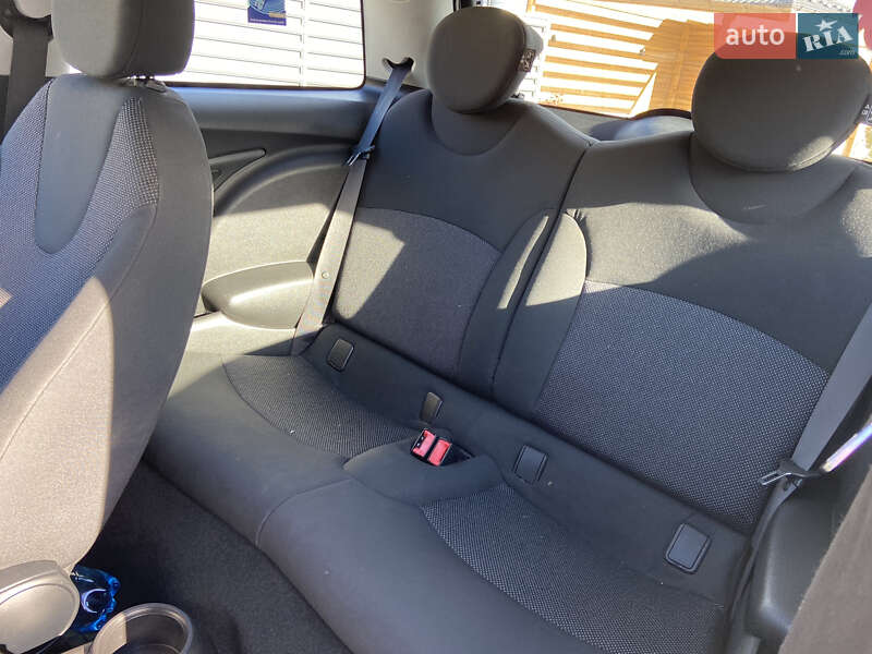 Хэтчбек MINI Hatch 2007 в Киеве