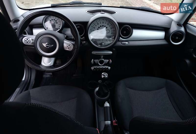 Хетчбек MINI Hatch 2007 в Котельві