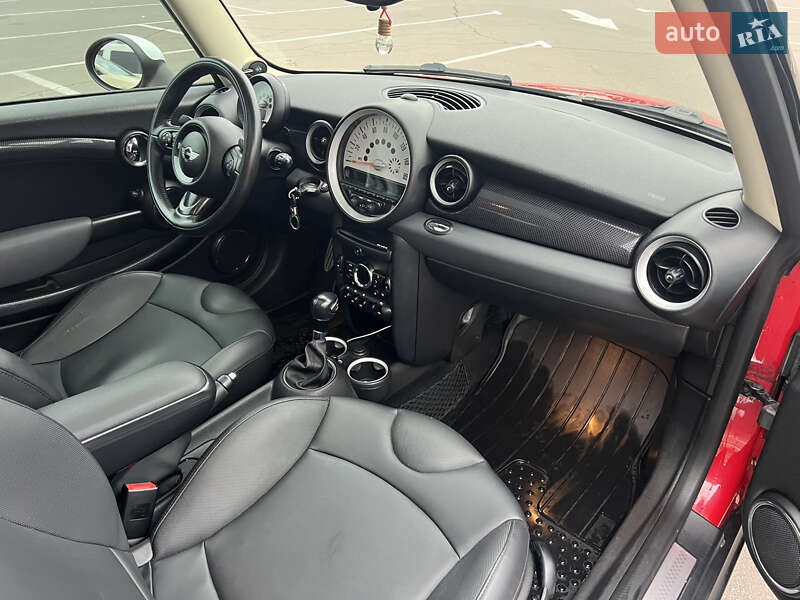 Хетчбек MINI Hatch 2011 в Умані